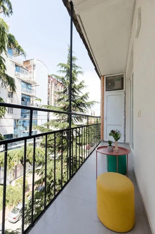 Bubukin Apartamento Batumi Exterior foto